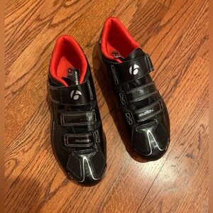 Bontrager Men's Black Cycling Shoes With Clips